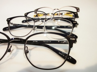 【遠近両用メガネ作りました！】｜オークリーなどを揃えた名古屋のメガネ店