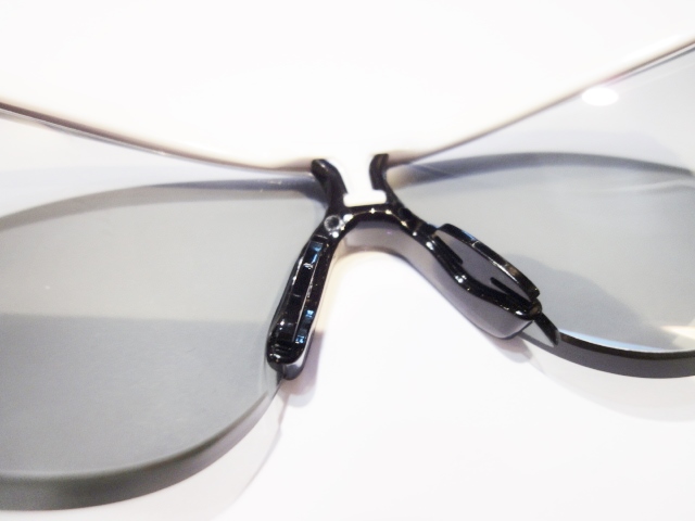 最先端 新品 オークリー社外製ノーズパッド OAKLEY 鼻パッド 交換用 L